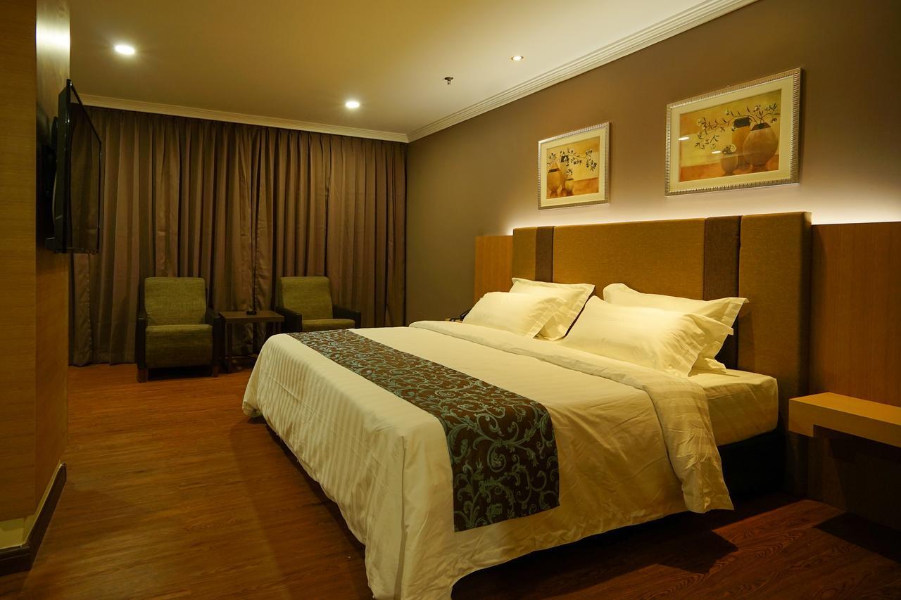 Hotel Anika Kluang Exterior foto