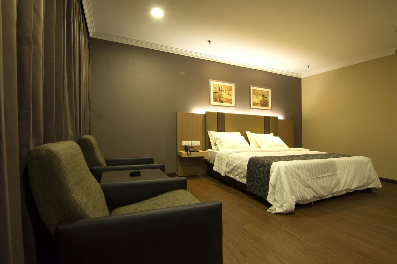 Hotel Anika Kluang Exterior foto